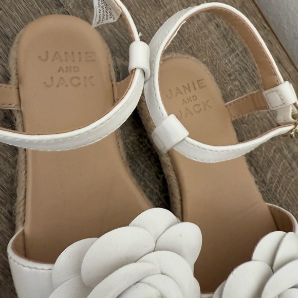 Janie & Jack Sandals Girls 8 - Picture 2 of 7